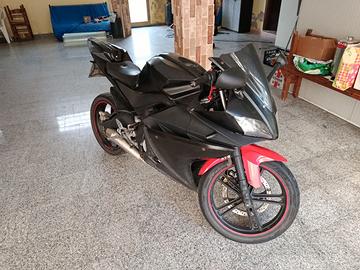 Yamaha YZF R125