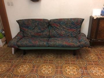 divano stoffa multicolor