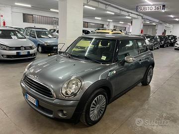 Mini 1.4 solamente 90mila km