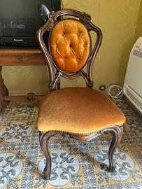 Sedie imbottite in legno