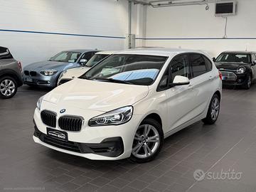 BMW 218i Active Tourer Advantage