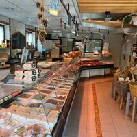 17R -- macelleria Lessinia - no bar, no ristorante