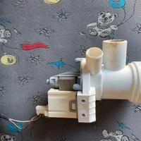 Pompa acqua lavatrice bompani