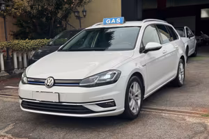 Volkswagen Golf Variant 1.4 TGI DSG Business BlueM