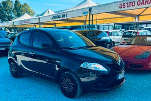 Lancia Ypsilon 1.2 69 CV 5 porte S&S Platinum