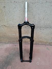Forcella XCR 34 Suntour (piegata)