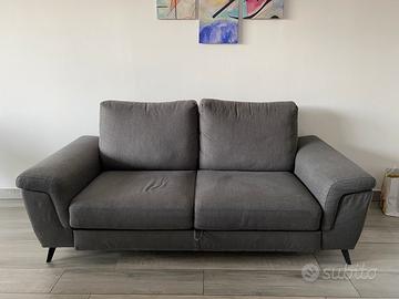 Divano 3 posti in tessuto modello Cupido Sofa
