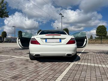 Mercedes-Benz SLK 200 del 2012 coupé-cabriolet