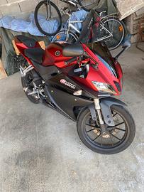 YZF-R125