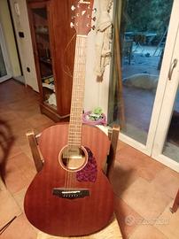 Chitarra acustica
