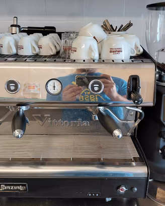 macchina da caffè  due bracci 