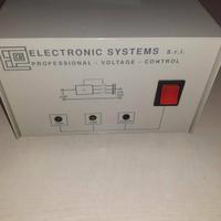Stabilizzatore C.A. per elettrodomestici a 220 V
