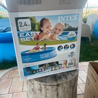 Piscina Intex 244 cm di diametro