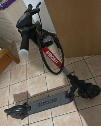 Monopattino ducatti evo pro 2