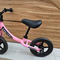 Bicicletta senza pedali ultraleggera