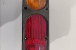 fanale posteriore  nissan terrano 2