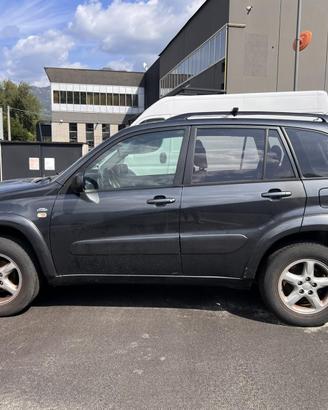 TOYOTA RAV-4 2006