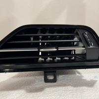 Bocchetta aria Audi Q3 F3 lato dx