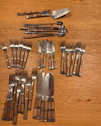 Servizio posate legno acciaio vintage