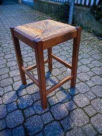 Sgabello rustico