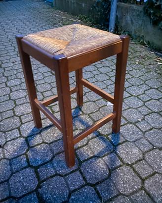Sgabello rustico