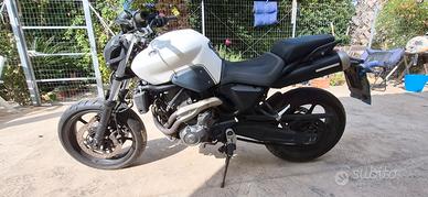 Yamaha MT03 € 1000
