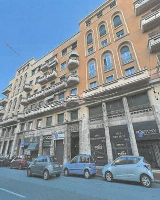 Immobile in asta di 184 m² con più di 5 locali a G