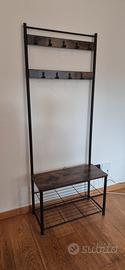 Appendiabiti con rastrelliera 