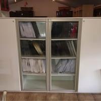 Mobile credenza laccato bianco e grigio