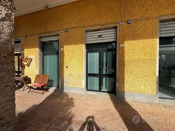 Negozio Carbonia [Cod. rif 3244766VCG]