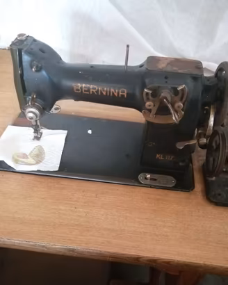 macchina da cucire Bernina KL 117