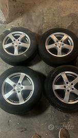 Cerchi in lega 215/65r16 con gomme temiche