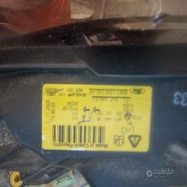 ford festa fari anteriori coppia dx e sn