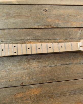 Manico chitarra elettrica tipo Stratocaster