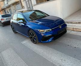 Golf 8 R 320cv