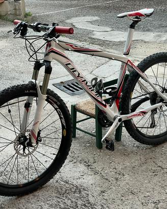 MTB Olympia Thor full carbon Shimano XT Rock Shox