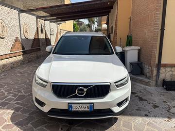 Volvo cx40