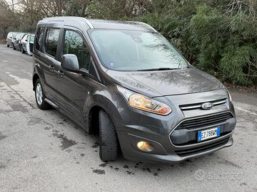 Ford Tourneo Connect 2015, furgoncino 5 posti