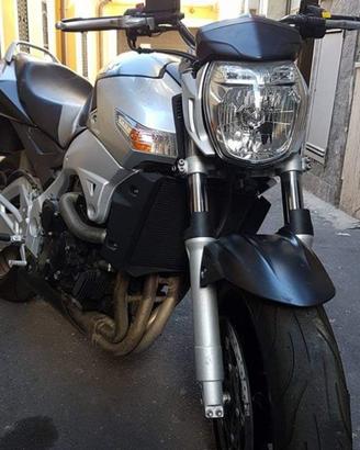 Moto Suzuki