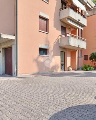 3 LOCALI A REGGIO NELL'EMILIA