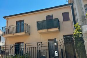 Piano rialzato in villa