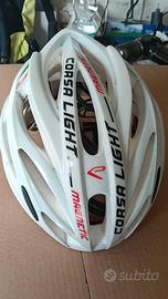 Casco Ekoi corsa light