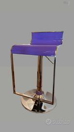 Sgabello girevole cromato e regolabile