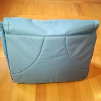 Borsa Einaudi a tracolla