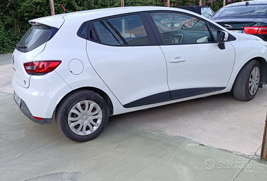 Renault Clio 1.5 CDI diesel (Autocarro 5 posti)