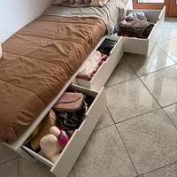 Letto singolo con cassetti