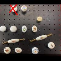 Pomelli e maniglie in ceramica