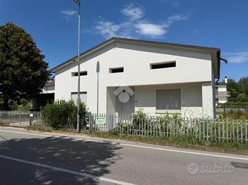 VILLA SINGOLA A CURTAROLO