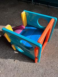 Gioco bambini con scivolo Little Tikes