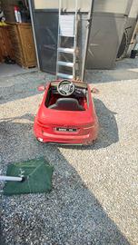 Macchina per bambini bmw x6